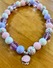 Load image into Gallery viewer, Bubblegum Bella Kiwi Bloom Necklace