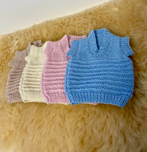 Load image into Gallery viewer, 100% Pure Merino Singlet (00000) - Choose Your Colour