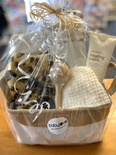 Load image into Gallery viewer, Newborn Baby Care Package (Natural)