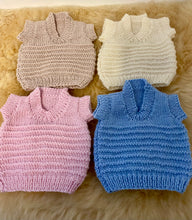 Load image into Gallery viewer, 100% Pure Merino Singlet (00000) - Choose Your Colour