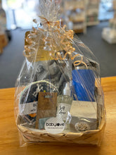 Load image into Gallery viewer, New Mum Care Package