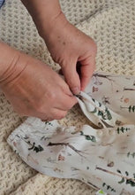 Load image into Gallery viewer, Imababy Convertible 2 n 1 Sleepsuit - Farm Life