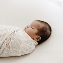 Load image into Gallery viewer, BO & KO Baby Te Pātiki Pēpi Wrap - Mocha