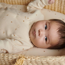 Load image into Gallery viewer, Nature Baby Stretch & Grow - Bumble Bee