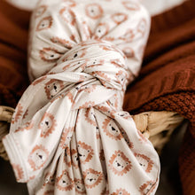 Load image into Gallery viewer, Mod & Tod Stretchy Swaddle - Cozy Cub