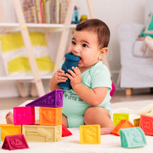 Load image into Gallery viewer, Battat Elemenosqueeze (26 piece) The Ultimate Soft Block Set