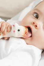 Load image into Gallery viewer, Sophie The Giraffe + Free Storage Pouch
