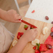 Load image into Gallery viewer, KiddiKutter Knife - Cuts food, not fingers!