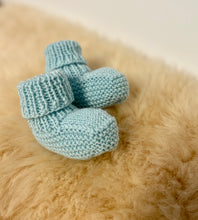 Load image into Gallery viewer, 100% Pure Merino Newborn Booties - Roll Down Top
