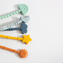 Load image into Gallery viewer, Playground Zippy Pull String Interactive Toy - Jimmy