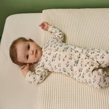 Load image into Gallery viewer, Nature Baby Stretch & Grow - Waterlillies Print 6-12 mths