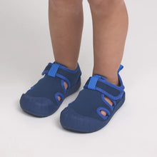 Load image into Gallery viewer, Crywolf Aqua Sandal - Navy