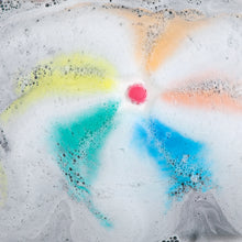 Load image into Gallery viewer, Bath Buddies Rainbow Star Bath Bomb Sprudel