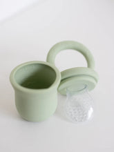 Load image into Gallery viewer, Petite Eats First Taste Feeder - Choose Your Colour