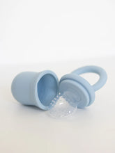Load image into Gallery viewer, Petite Eats First Taste Feeder - Choose Your Colour
