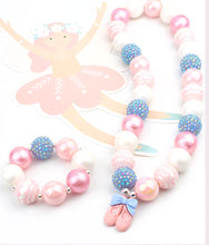 Load image into Gallery viewer, Bubblegum Bella Twinkle Toes Bracelet