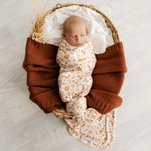 Load image into Gallery viewer, Mod & Tod Stretchy Swaddle - Wildflower