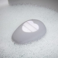 Load image into Gallery viewer, Shnuggle Pebbly Bath Thermometer