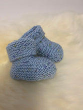 Load image into Gallery viewer, Knitted Booties & Beanies - 0-3 months - Choose your colour