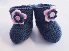 Load image into Gallery viewer, Merino Knitted Flower Booties - 0-3 months