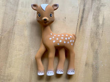 Load image into Gallery viewer, Sophie The Giraffe Fanfan the Fawn