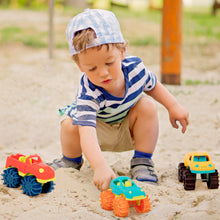 Load image into Gallery viewer, Battat Thunder Monster - 6 Mini Trucks