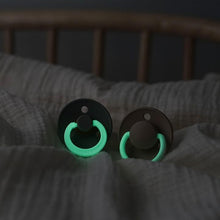 Load image into Gallery viewer, BIBS Glow in the Dark Pacifier 2 pack - Blush/Vanilla (NIGHT GLOW)
