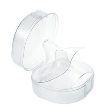 Load image into Gallery viewer, Haakaa Silicone Nipple Shields 2 pc
