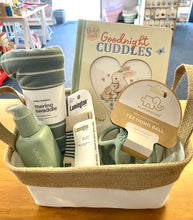 Load image into Gallery viewer, Newborn Baby Care Package (Green)
