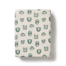 Load image into Gallery viewer, Wilson &amp; Frenchy Organic Bassinet Sheet - Hello Jungle
