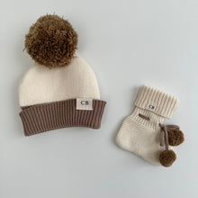 Load image into Gallery viewer, Chai Baby Latte Pom Pom Booties

