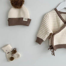 Load image into Gallery viewer, Chai Baby Latte Pom Pom Booties
