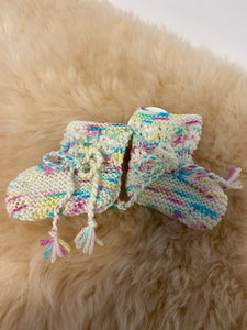 100% Pure Merino Newborn Booties - Bow Tie