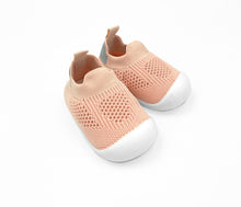 Load image into Gallery viewer, Mum2mum Little Kicks - Choose your colour
