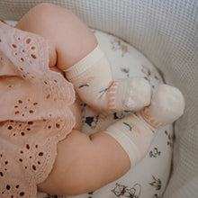 Load image into Gallery viewer, Lamington Merino Crew Length Socks - Rosa
