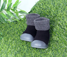 Load image into Gallery viewer, Mum2mum Shoe Socks - Choose your colour
