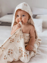 Load image into Gallery viewer, Over the Dandelions Hooded Towel with Tassel - Daisy
