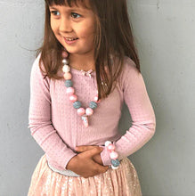Load image into Gallery viewer, Bubblegum Bella Twinkle Toes Necklace
