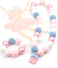 Load image into Gallery viewer, Bubblegum Bella Twinkle Toes Bracelet
