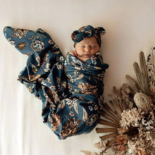 Load image into Gallery viewer, Snuggle Hunny Kids Baby Jersey Wrap &amp; Topknot Set - Belle
