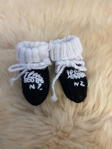 NZ Knitted Booties