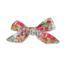 Load image into Gallery viewer, Josie Joan&#39;s Mabel Bow Clip
