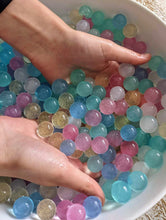 Load image into Gallery viewer, Bath Buddies Water Beads - MERMAID PEARLS
