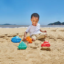 Load image into Gallery viewer, Hape Travel Sand Mold Set
