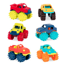 Load image into Gallery viewer, Battat Thunder Monster - 6 Mini Trucks
