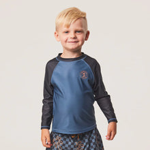 Load image into Gallery viewer, Crywolf Rash Vest Ocean - Size 4y Only
