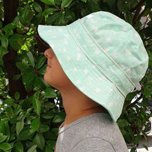 Load image into Gallery viewer, Banz Palm Tree Mint Bucket Sunhat - 6m-2 years
