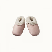 Load image into Gallery viewer, Nature Baby Lambskin Booties - Rose Bud
