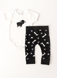 From NZ With Love Baby Sheep Bodysuit & Pants Set