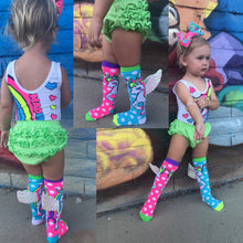 Load image into Gallery viewer, Madmia Flying Unicorn Socks - 3-5 years &amp; 6-99 years
